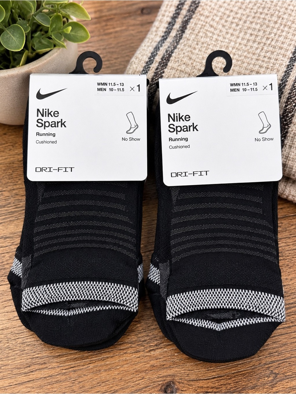 Nike Spark Dri-FIT Running Socks 2 Pack NWT Men 10-11.5 Black